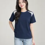 Áo thun đồng phục màu xanh navy, phối vai, form cổ tròn form regular, chất cotton 100%