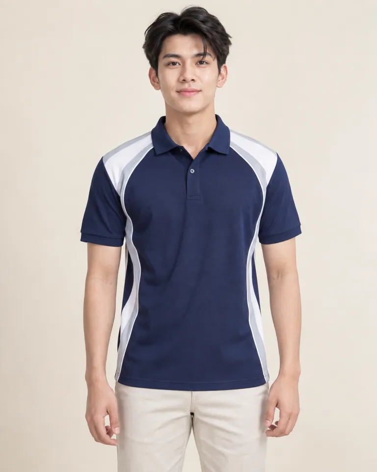 Người mẫu Việt Nam mặc áo polo đồng phục màu xanh navy, vai phối màu, form phối sườn thể thao, chất pique poly co giãn