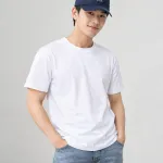 Mũ đồng phục màu xanh navy, thêu logo mặt trước, form lưỡi trai sáu múi, chất vải nhẹ thoáng khí