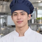 Mũ đồng phục màu xanh navy, khóa tăng chỉnh, form mũ bếp chụp đầu, chất vải canvas