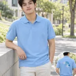 Áo nhóm màu xanh dương nhạt, slogan sau lưng, form polo trẻ trung, chất cotton 100%